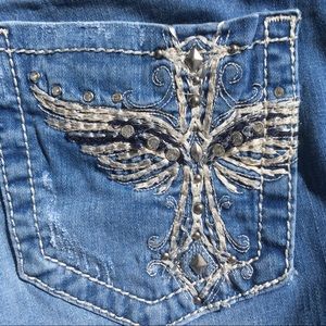 Miss Me Winged Cross Skinny Jeans | Size 28